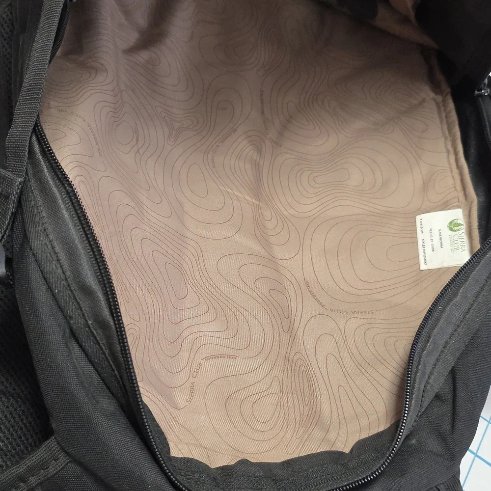 Sierra Club Black Backpack 19